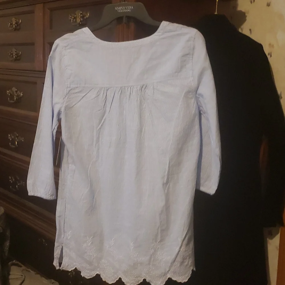 NWT Croft & Barrow Blue & White Stripe top - Picture 2 of 4